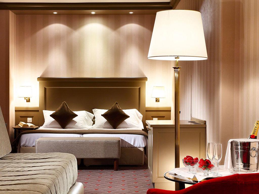 Image 12 - Hotel De La Paix