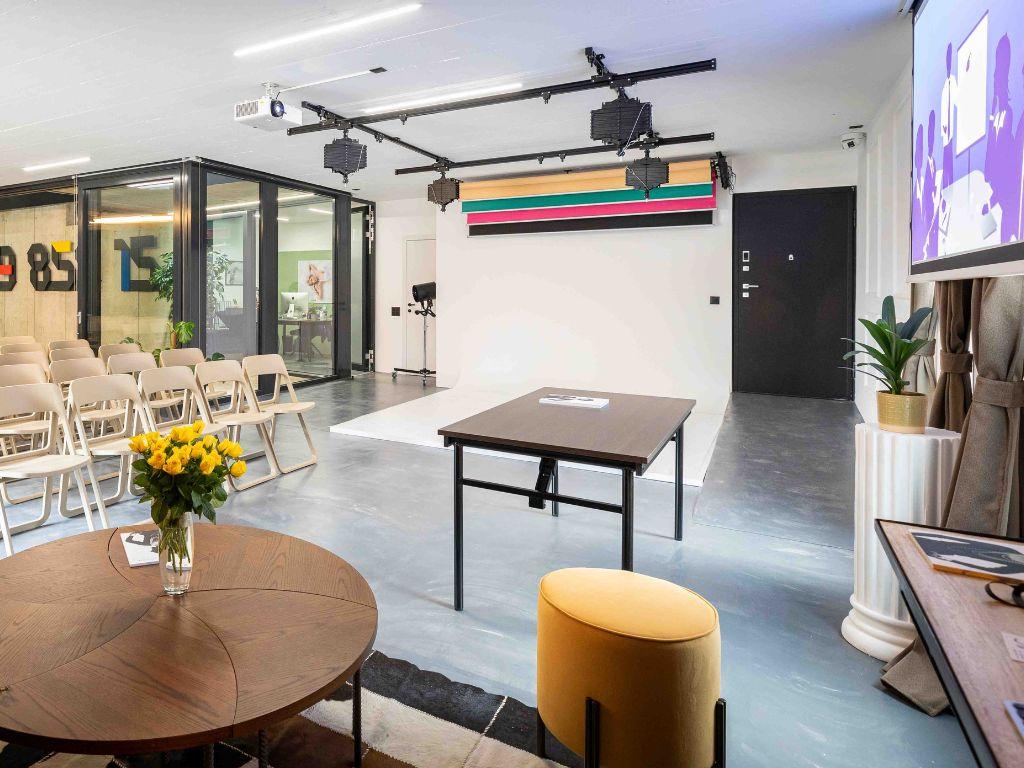 Image 3 - Studio 3544