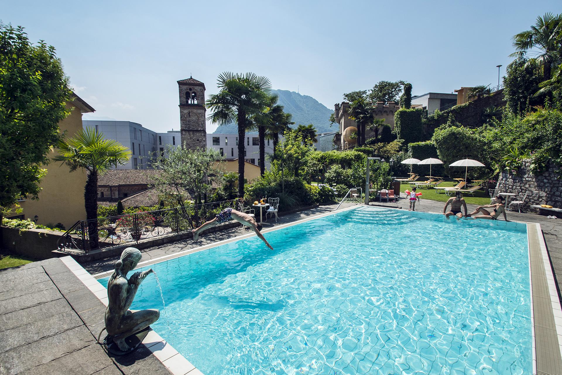 Image 2 - International au Lac Historic Lakeside Hotel