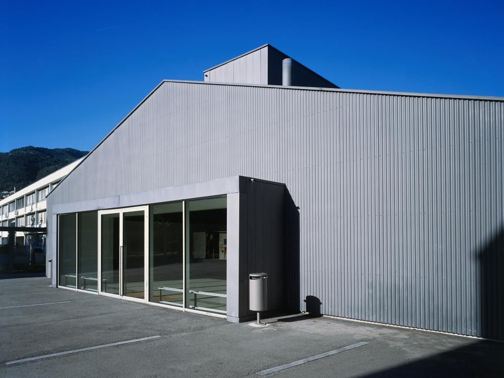 Image 0 - 