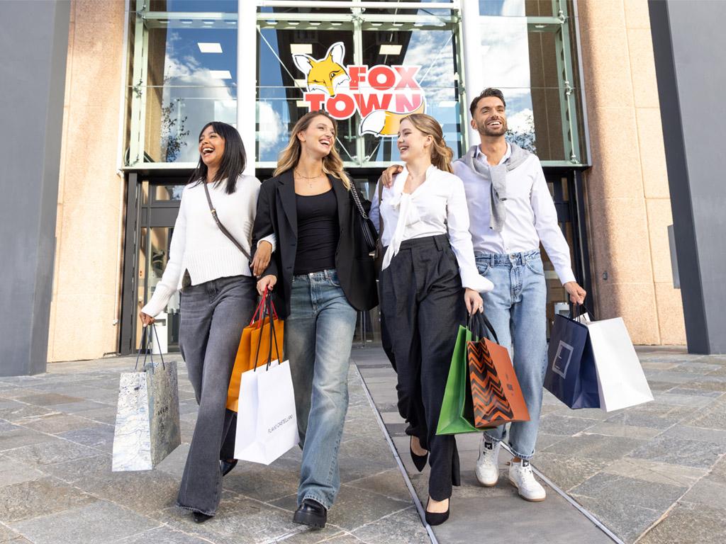 Image 7 - FoxTown Factory Stores