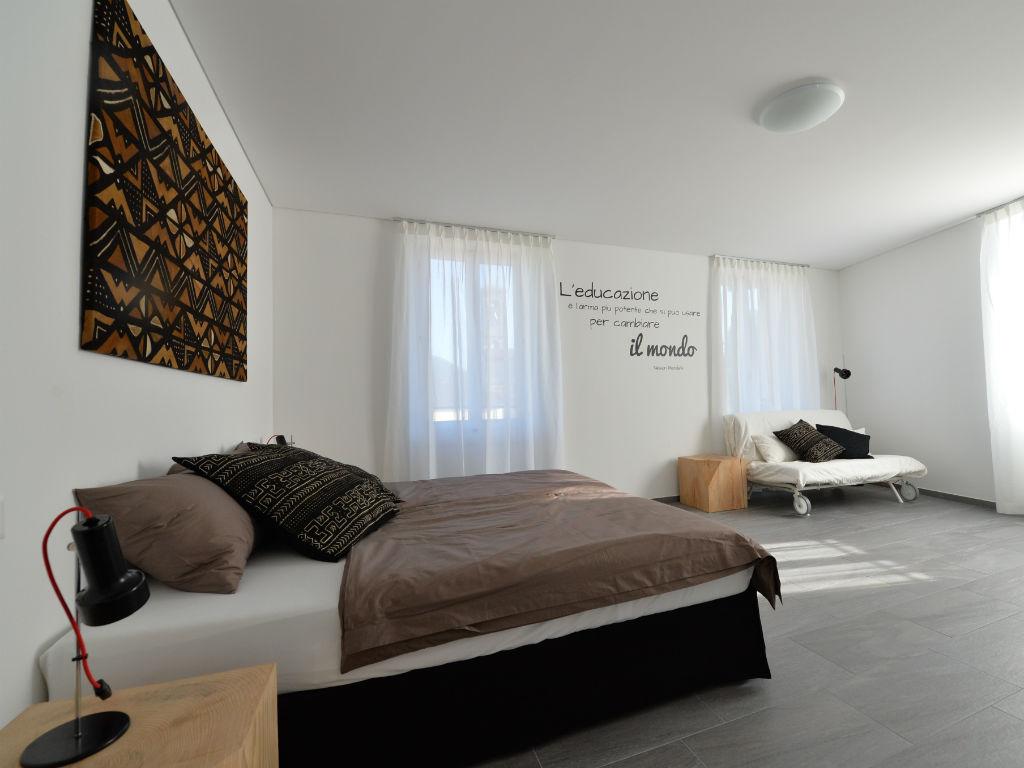 Image 6 - Salotto Brè