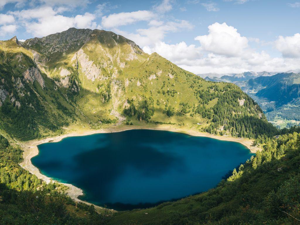 Image 0 - Laghetti di Tremorgio e Leìt