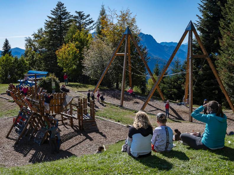 Image 10 - Cablecar and chairlift Orselina - Cardada - Cimetta