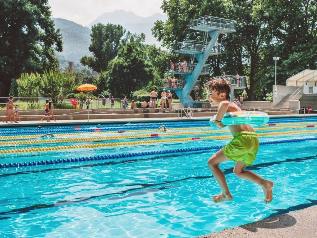 Image 0 - Öffentliches Schwimmbad, Bellinzona