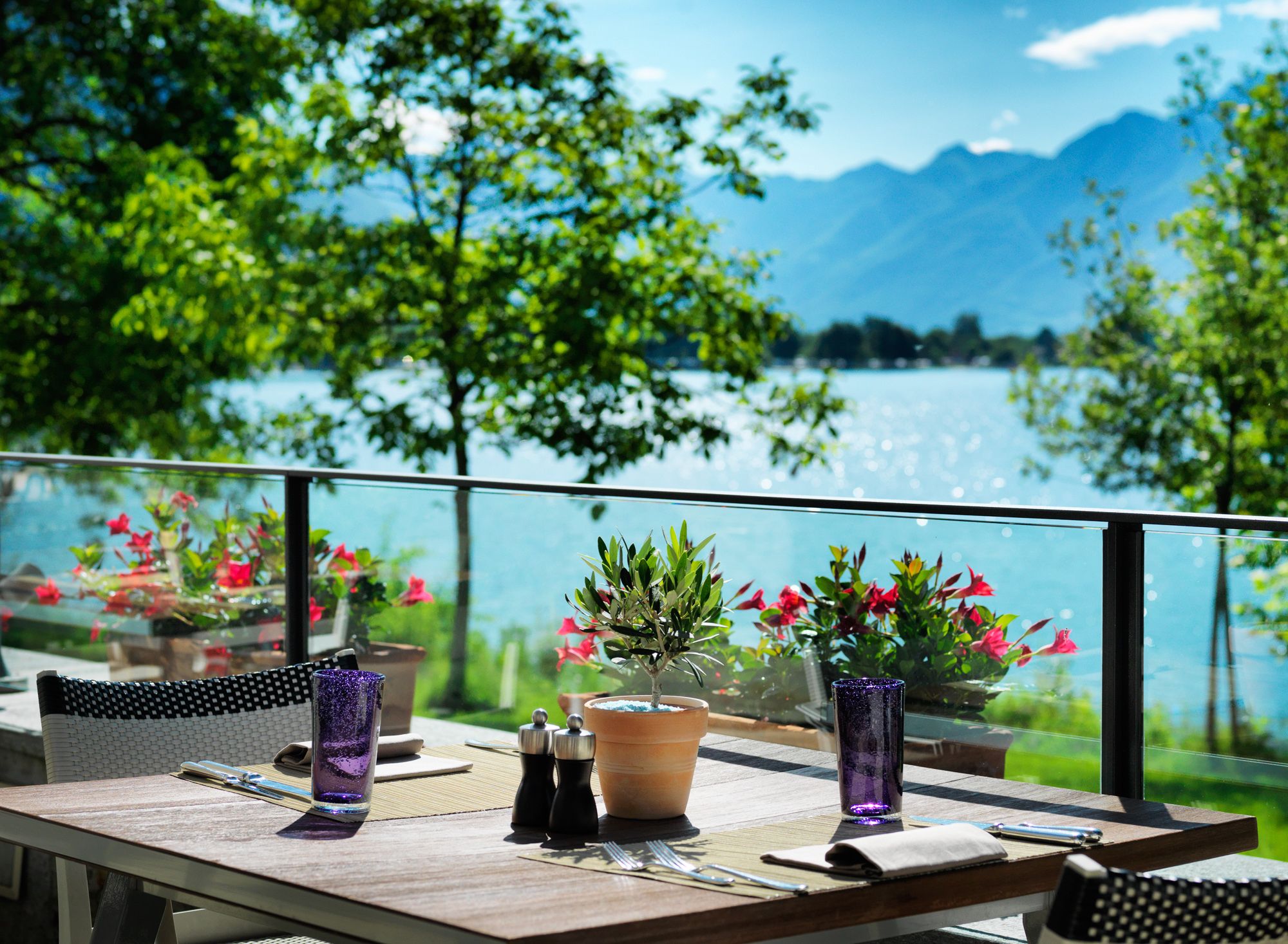 Image 0 - Hotel Giardino Lago