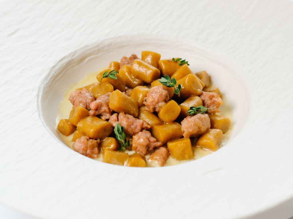 Image 0 - Semolina gnocchetti with Farina bóna, cicitt and Ticino blue goat cheese - The recipe