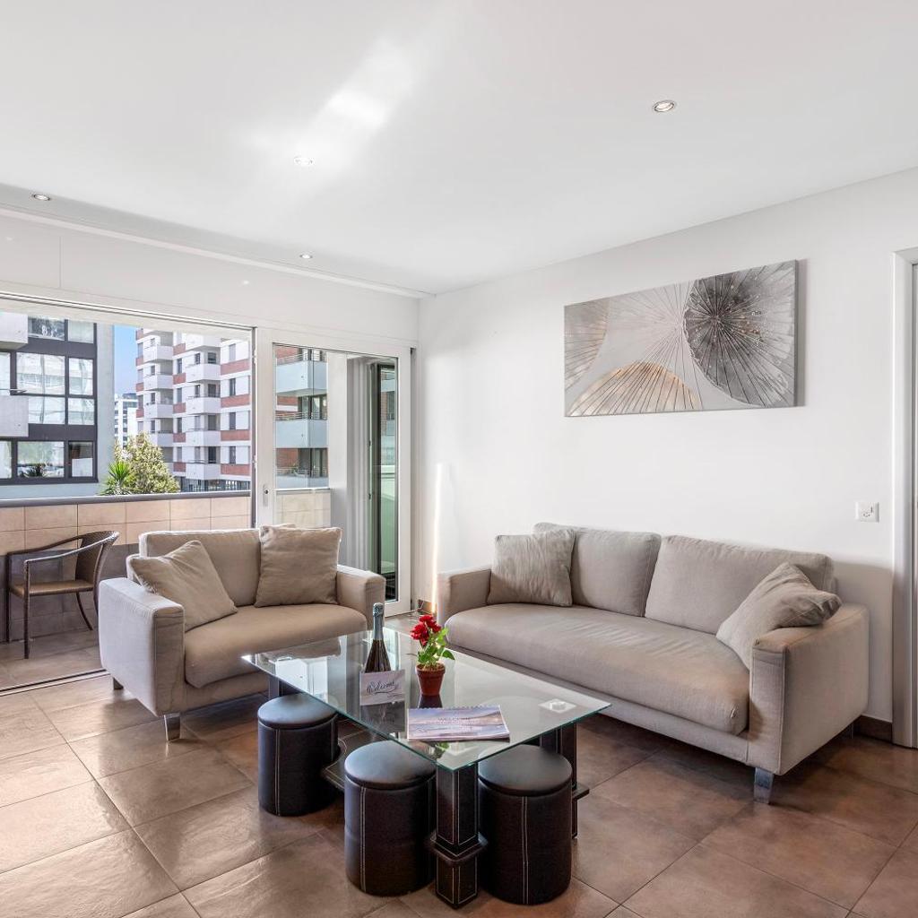 Image 0 - Art Apartment - Happy Rentals