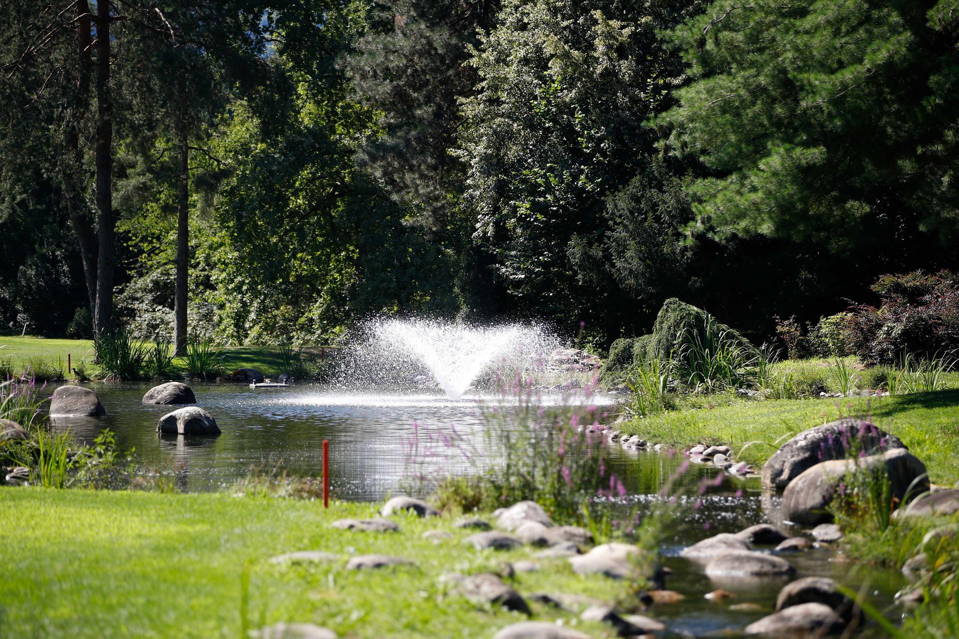 Image 1 - Team Building & Golf