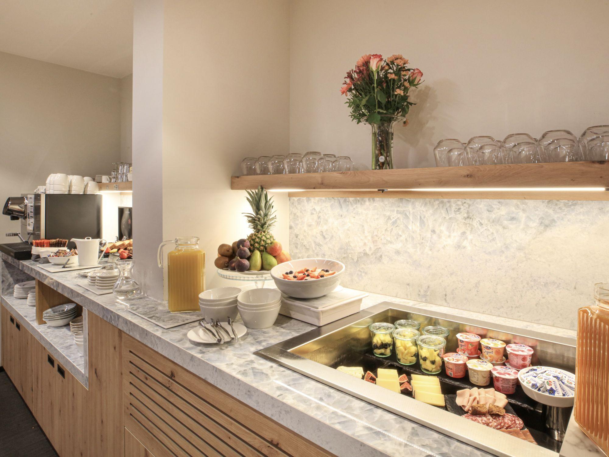 Image 3 - Smart Hotel Binario