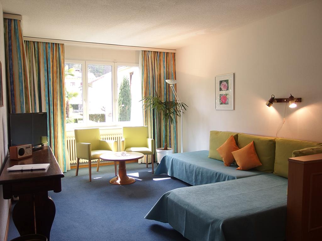 Image 4 - Villa Siesta, Park & Pool Living