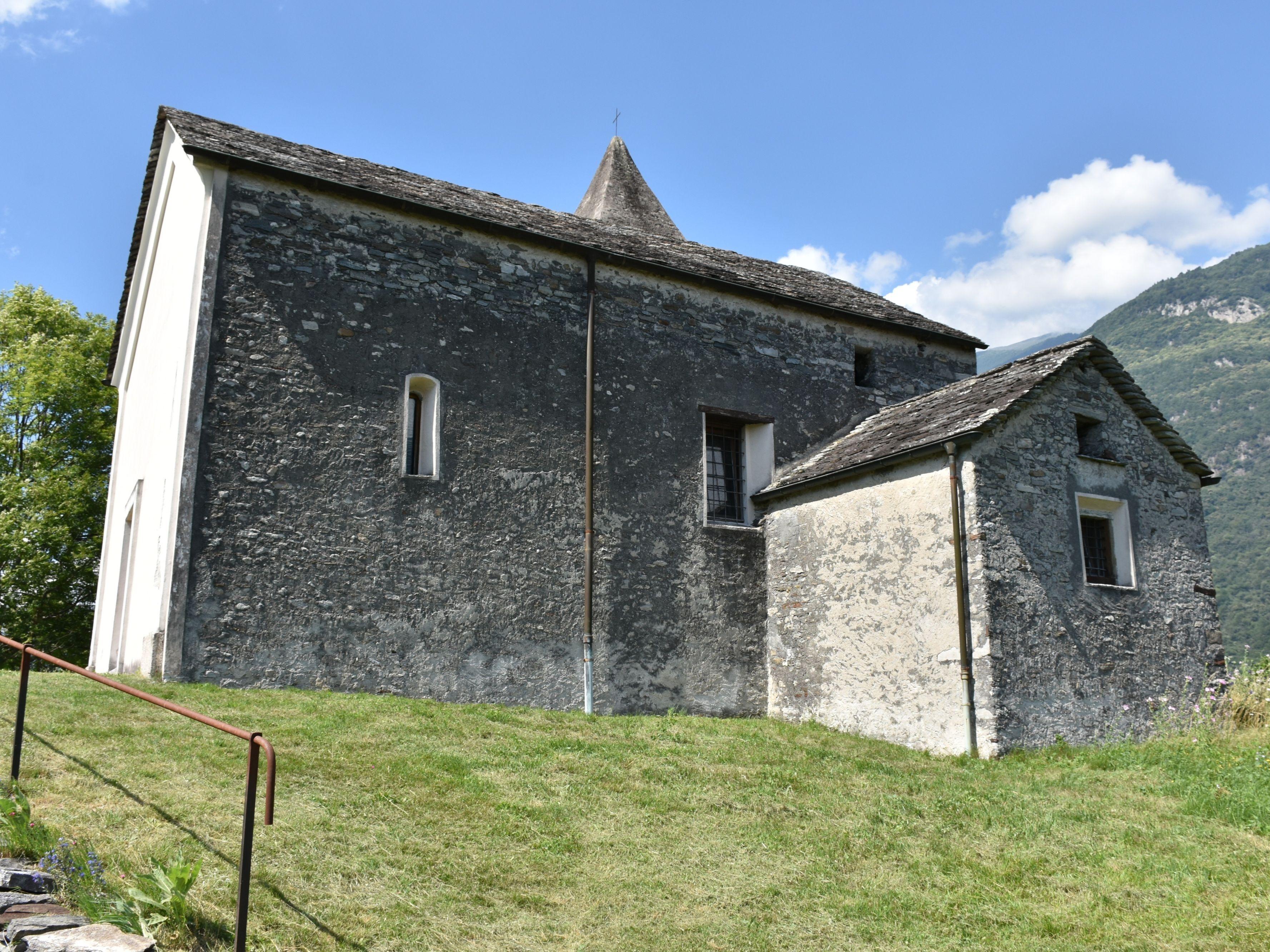 Image 1 - Église de SS. Carpoforo e Maurizio