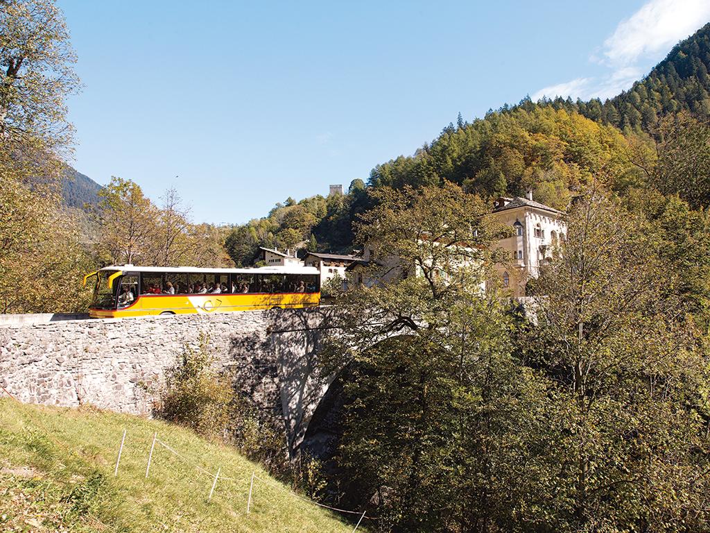 Image 2 - Palm Express: St.Moritz - Lugano