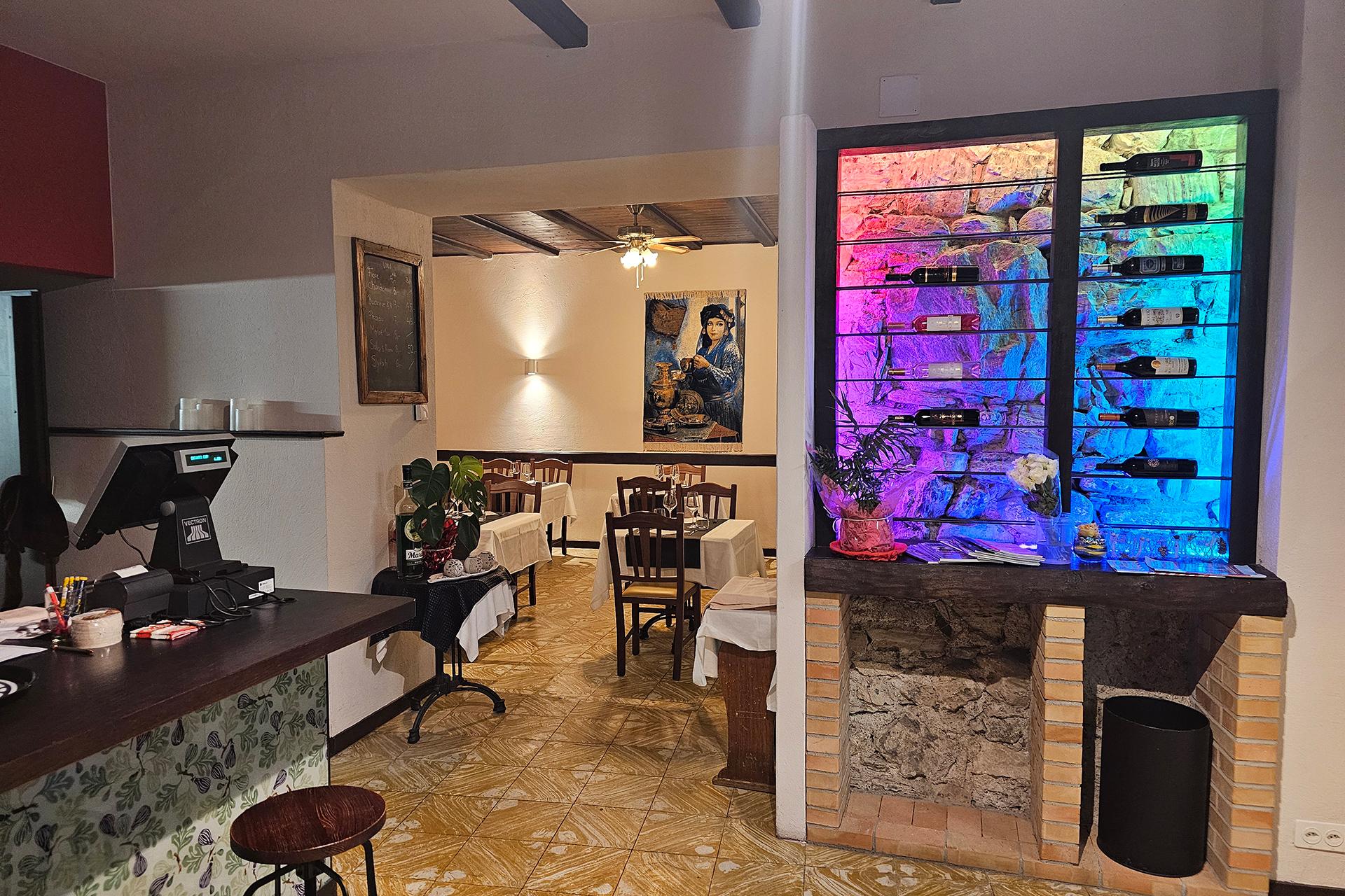 Image 0 - Ristorante Camino