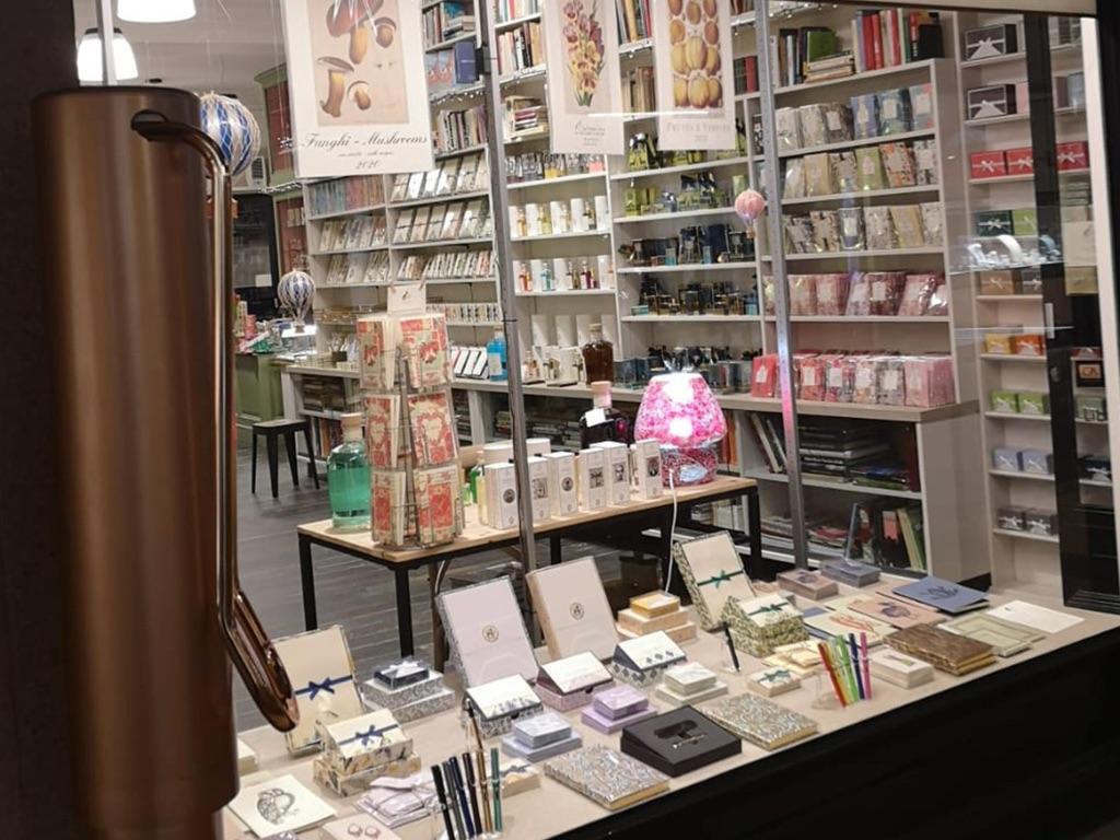 Image 5 - WEGA 1935 Stationery & Gift Shop