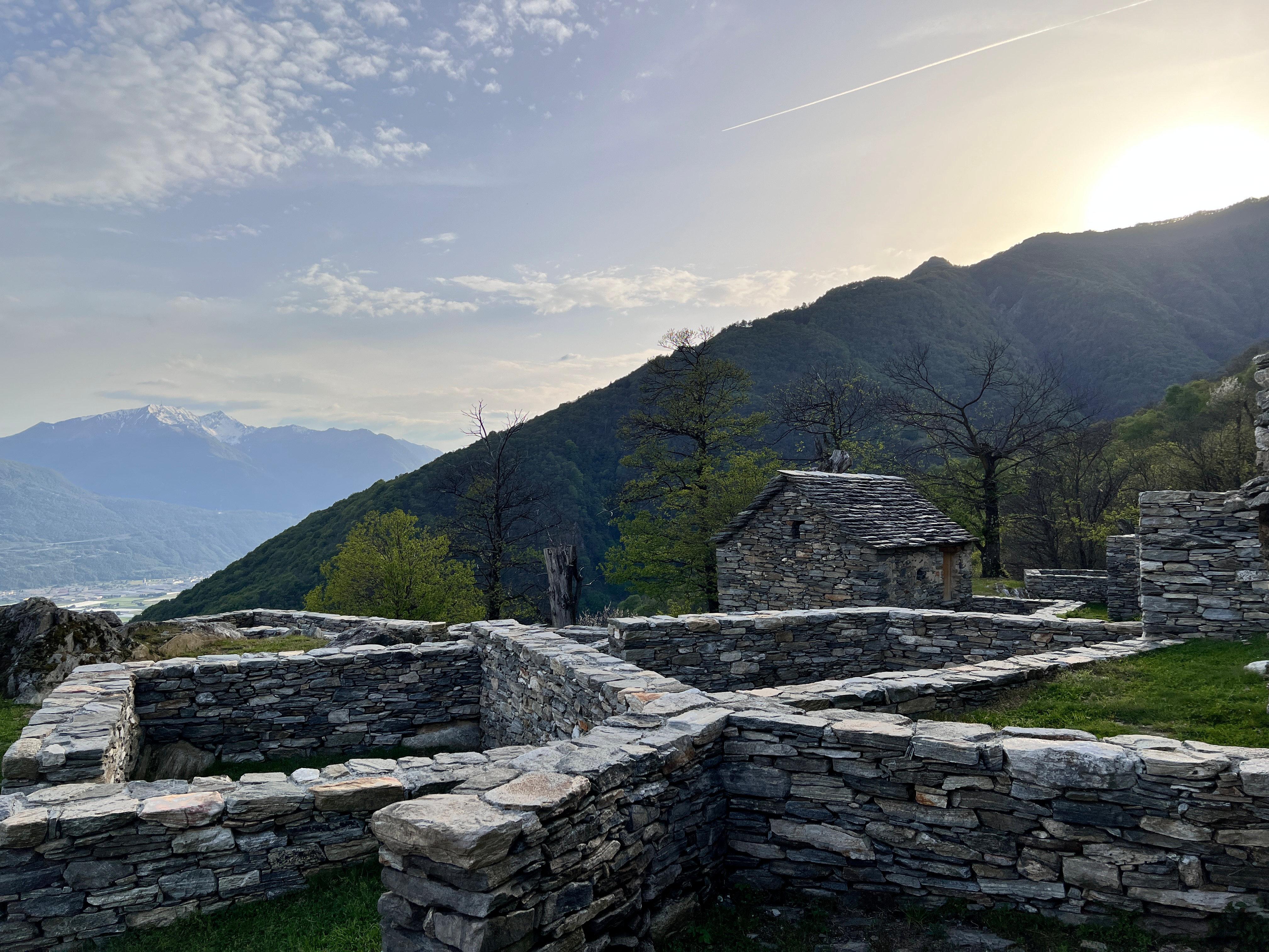 Image 3 - Puncètè archaeological site