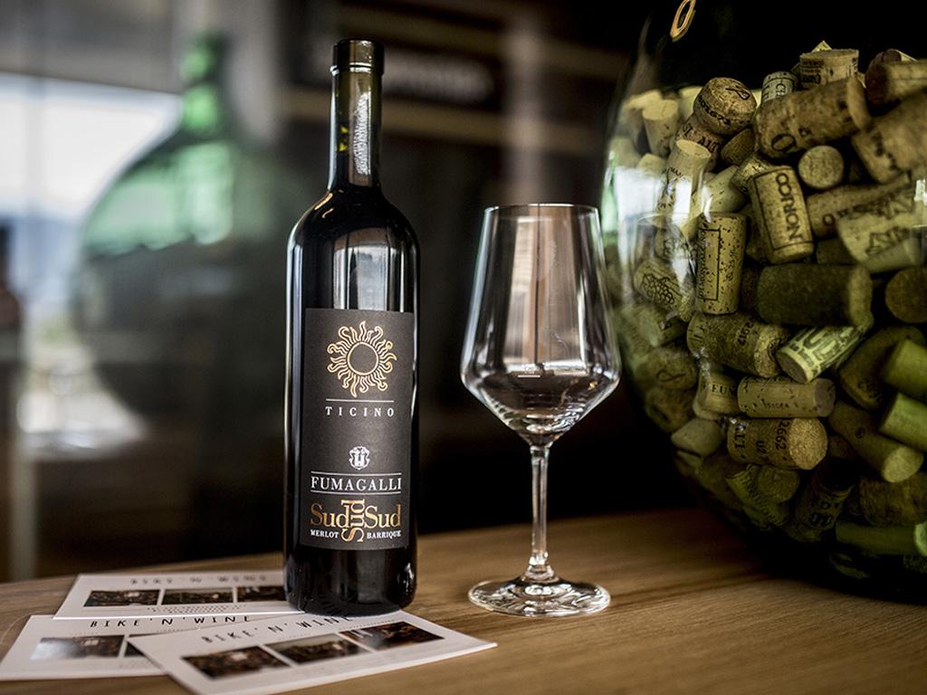 Image 0 - Borgovecchio SA vini