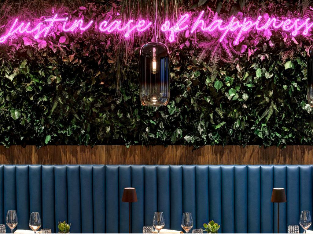 Image 3 - Ravioli del Plin di barbabietola al burro affumicato e fonduta di formaggio di capra ticinese - La ricetta