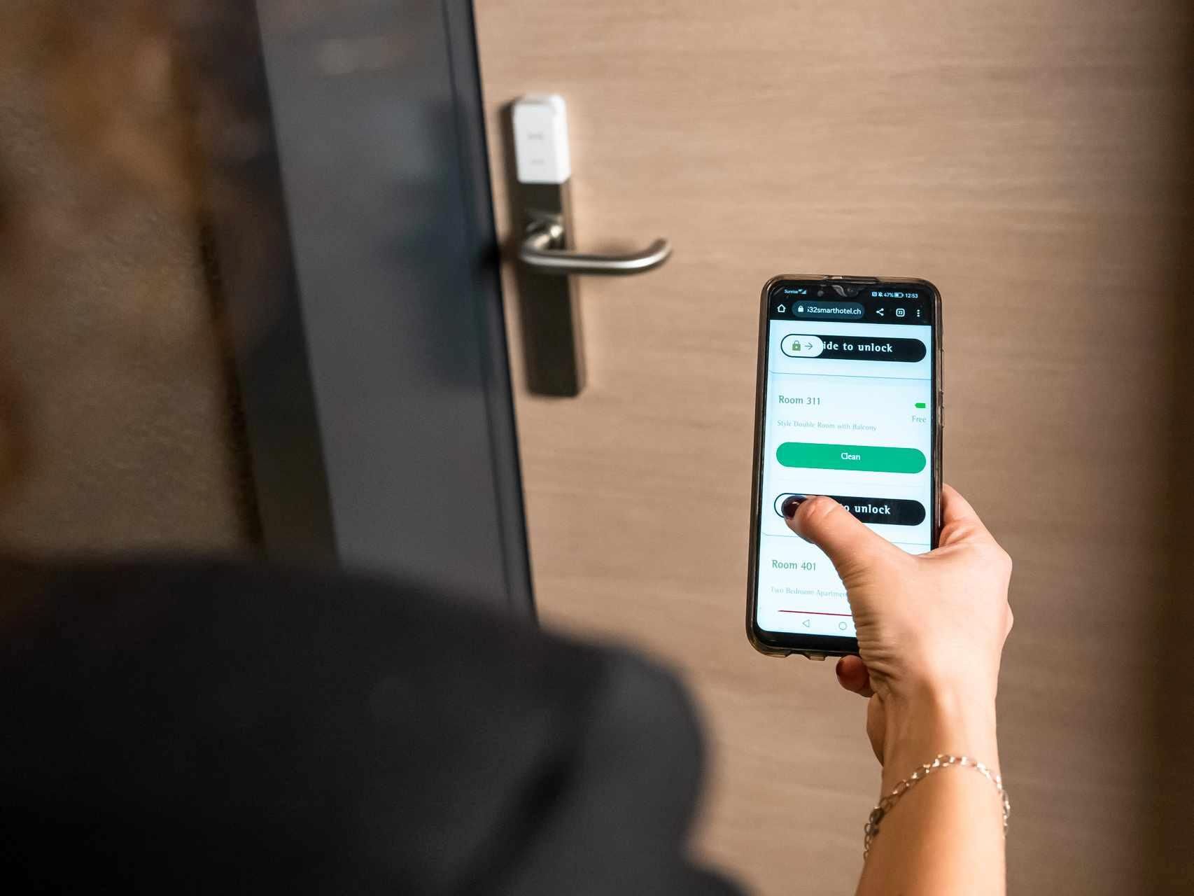 Image 2 - 6532 Smart Hotel