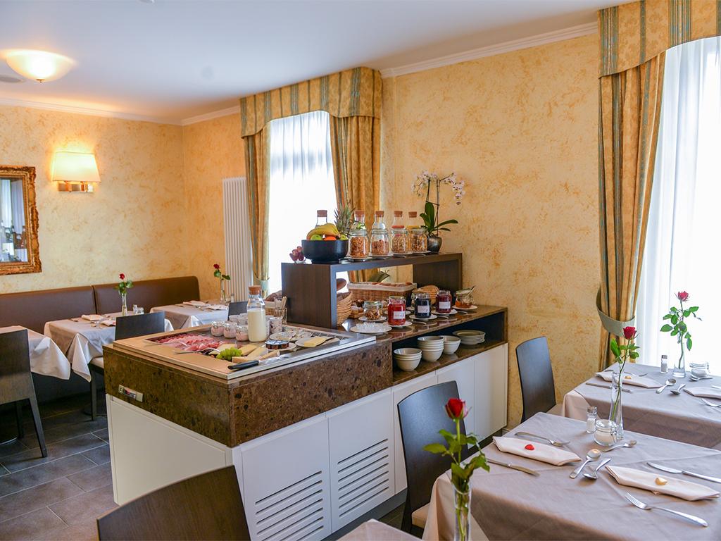 Image 10 - Hotel Millennium