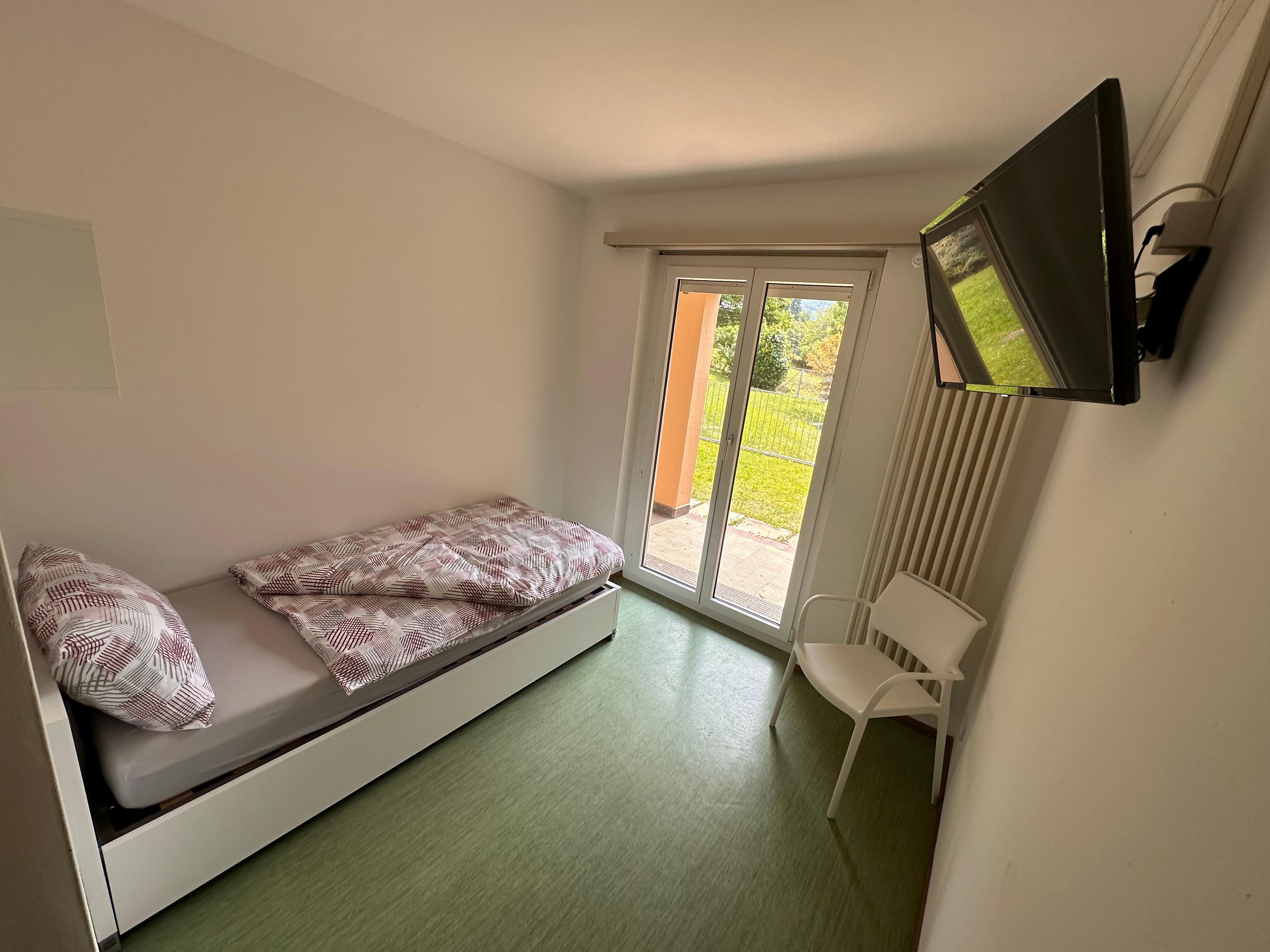 Image 2 - Ostello von Mentlen