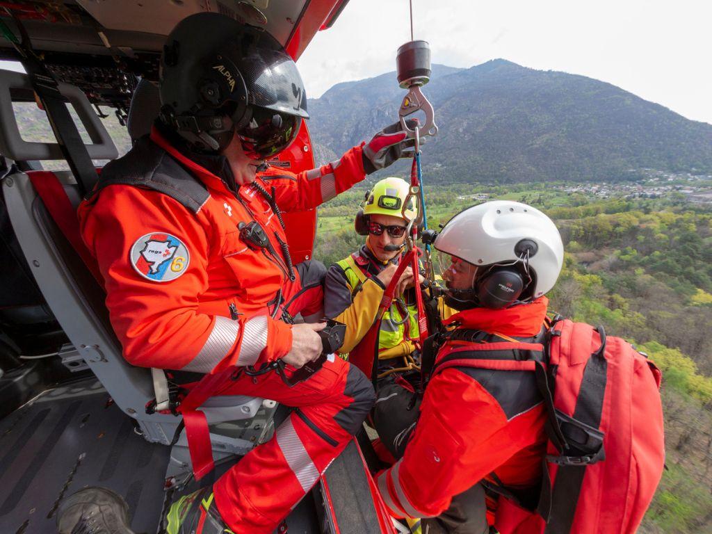 Image 3 - Besuchen Sie die Rega Basis Tessin