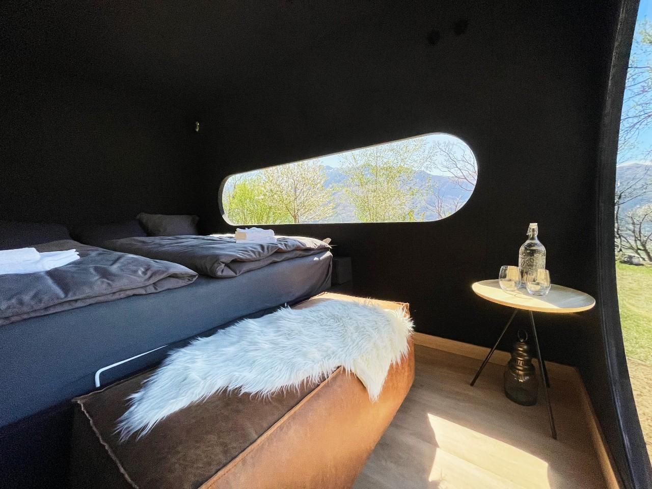 Image 1 - Birdbox Curzútt