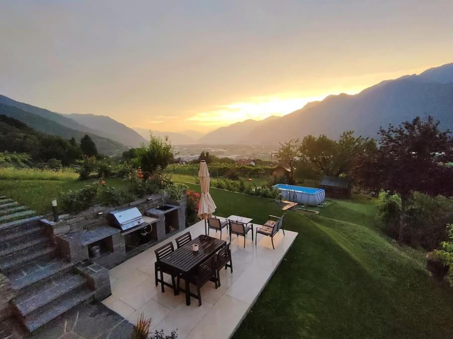 Image 0 - Ales Green