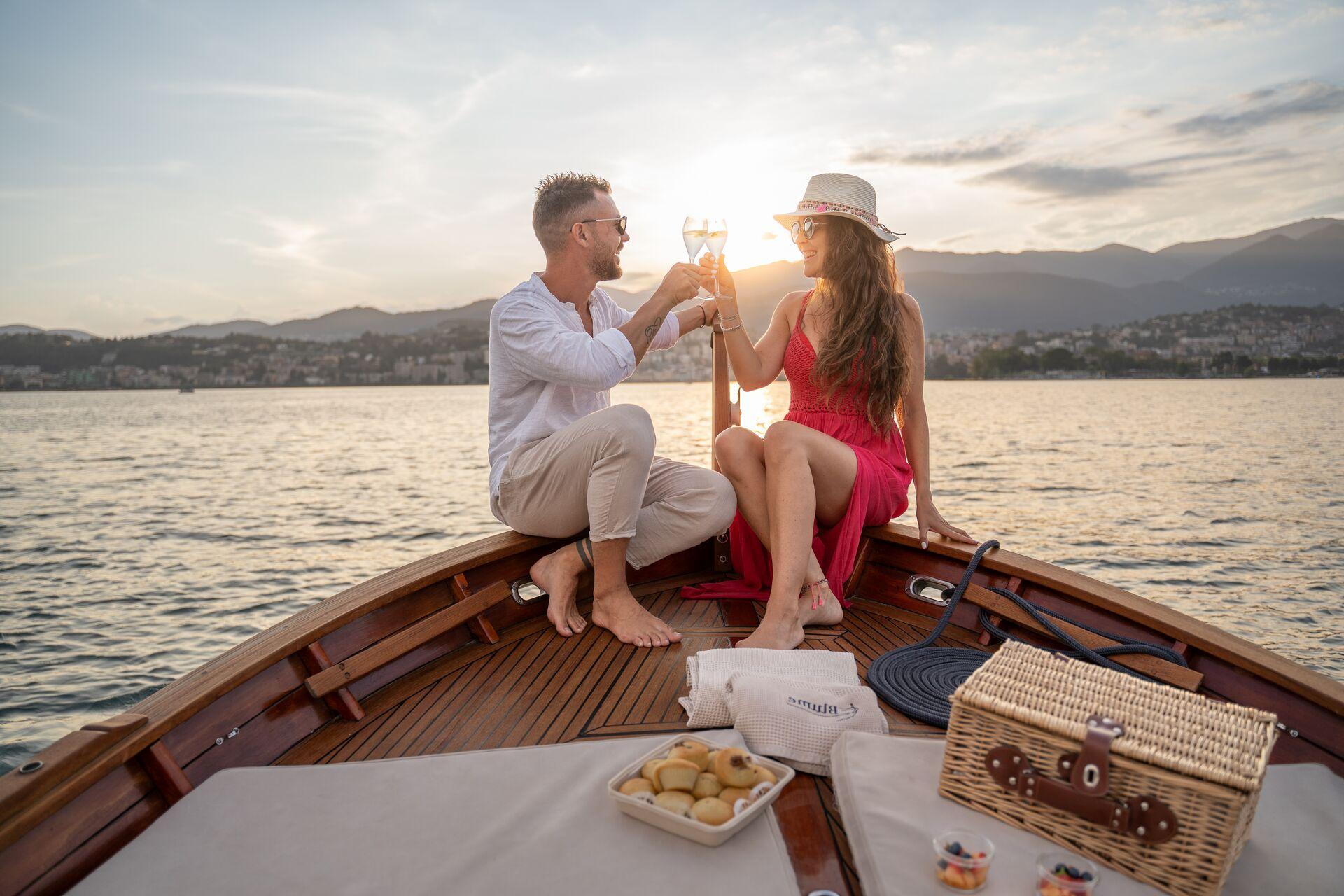 Image 3 - Blume Cruise