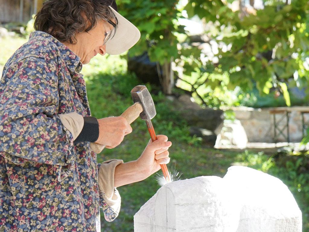 Image 5 - The Sculpture School of Peccia