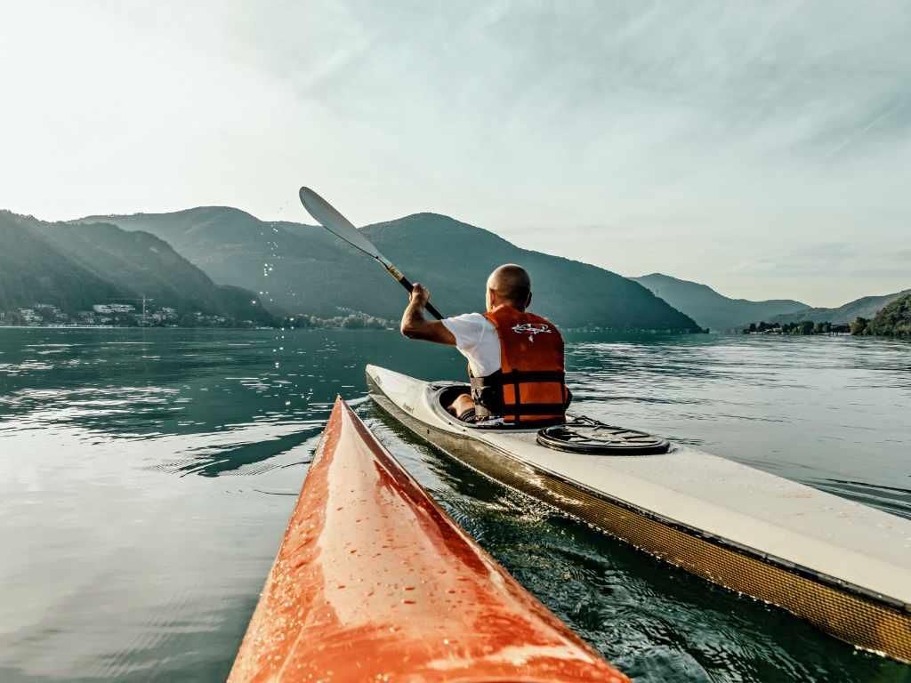 Image 2 - Kayak Lugano
