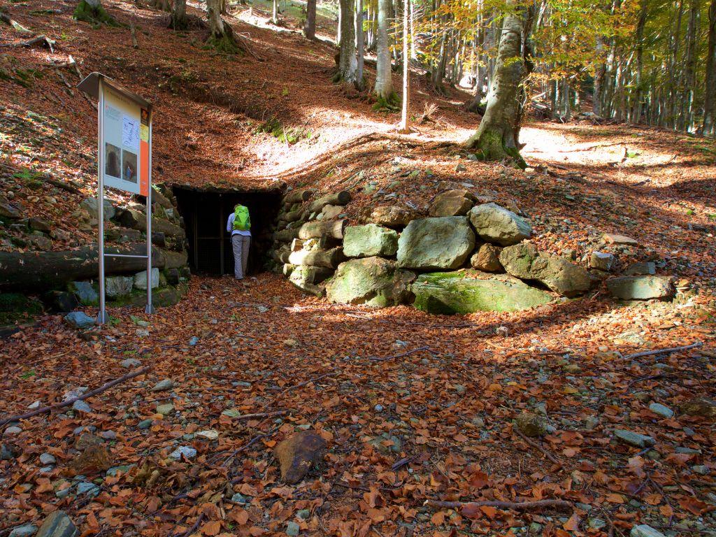 Image 0 - Iron mines in Valletta