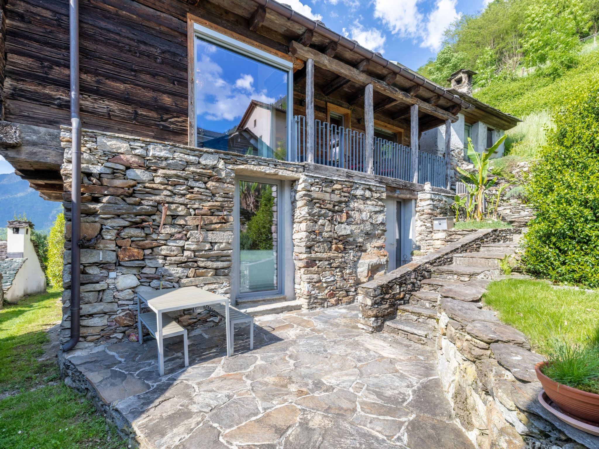 Image 0 - Malvaglia