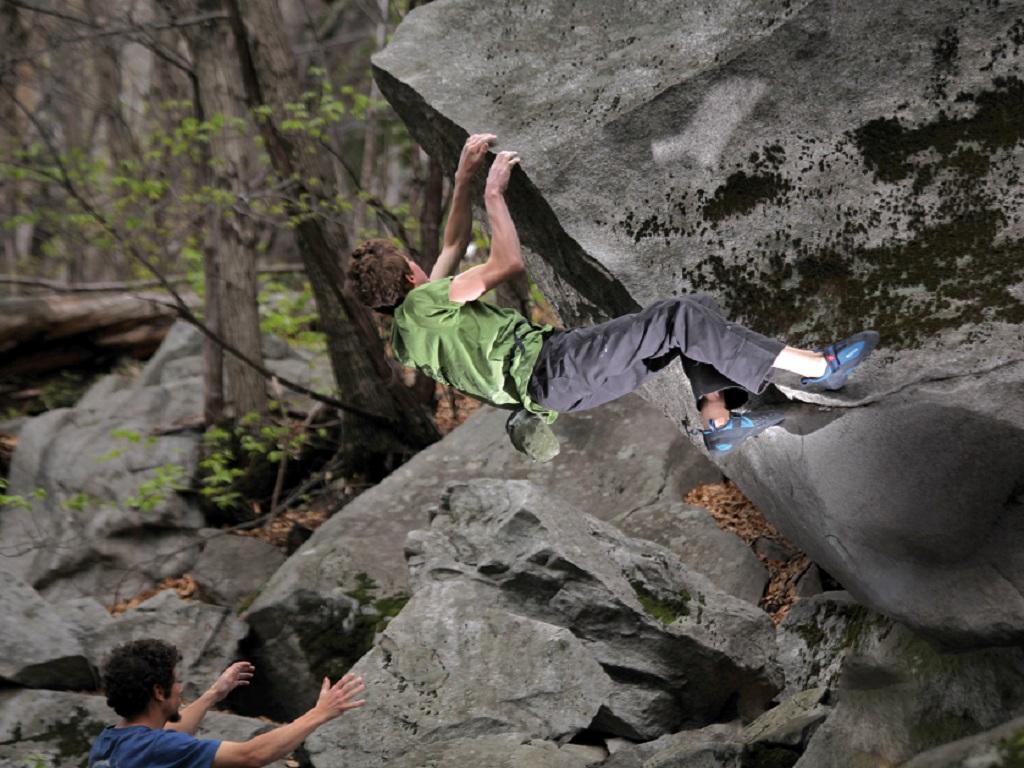 Image 3 - Cresciano Boulder