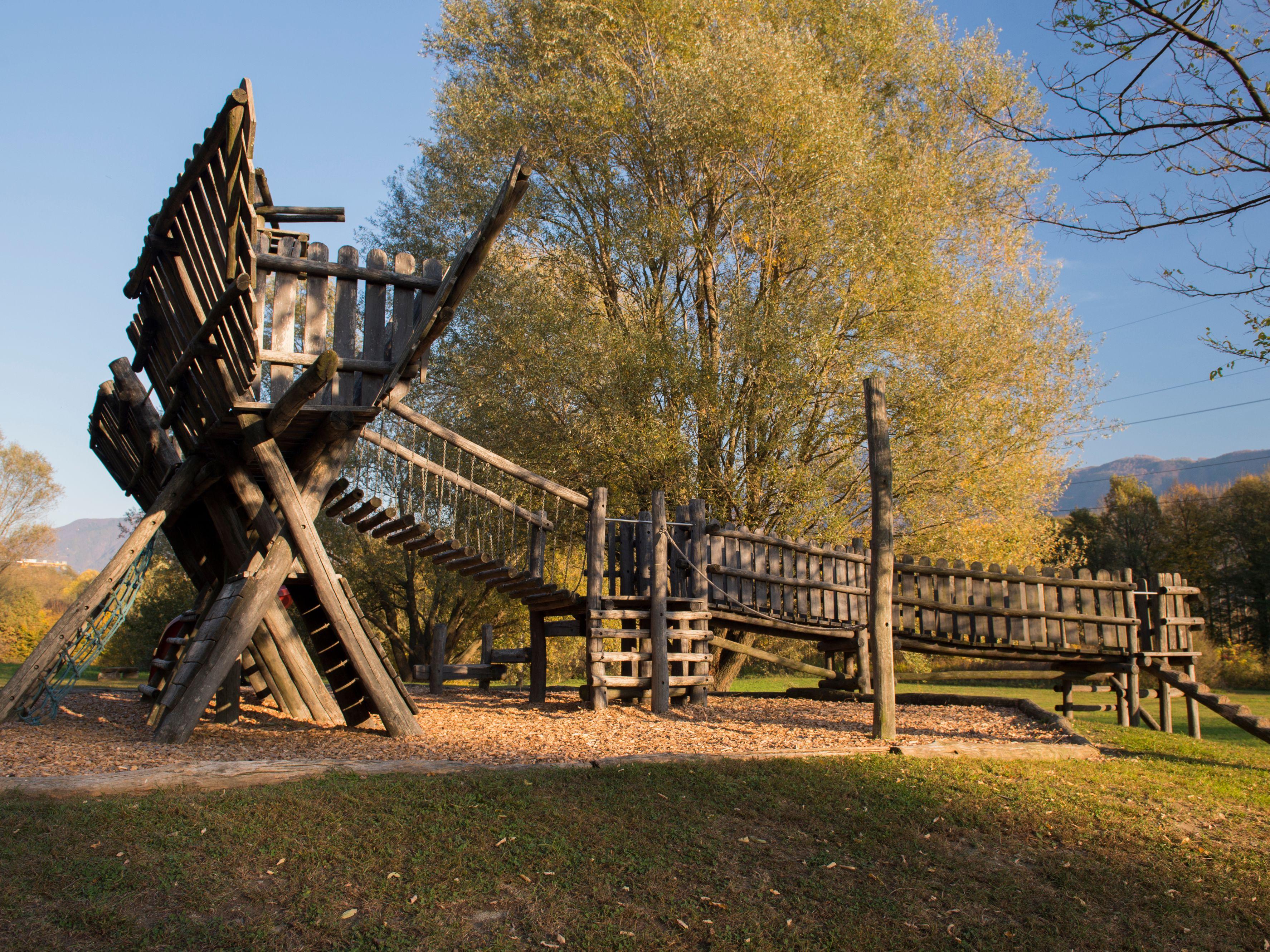 Image 0 - Parco giochi Gudo