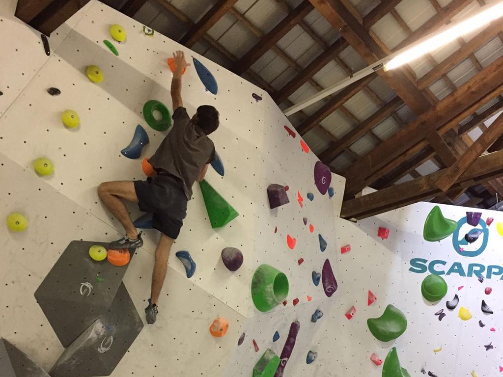 Image 0 - Kletterhalle Alpha Boulder 