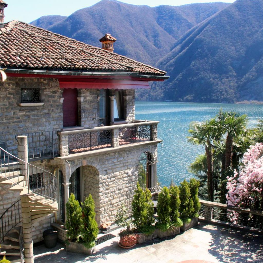 Image 0 - Barony romantic-residence