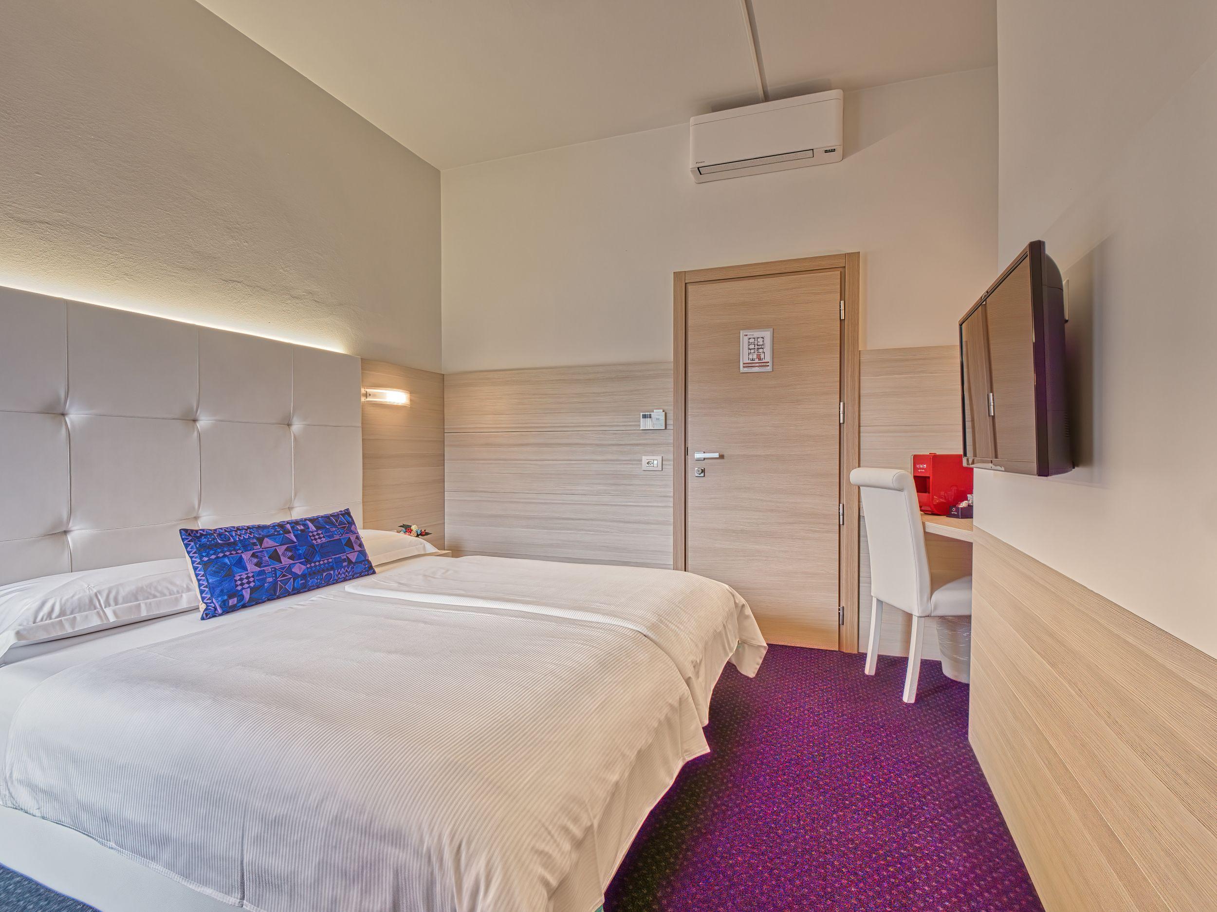 Image 7 - @Home Hotel Locarno