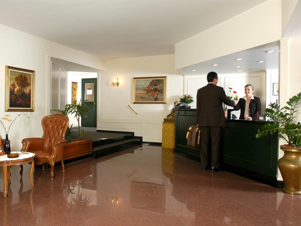 Image 2 - All'Arco - Hotel Campione