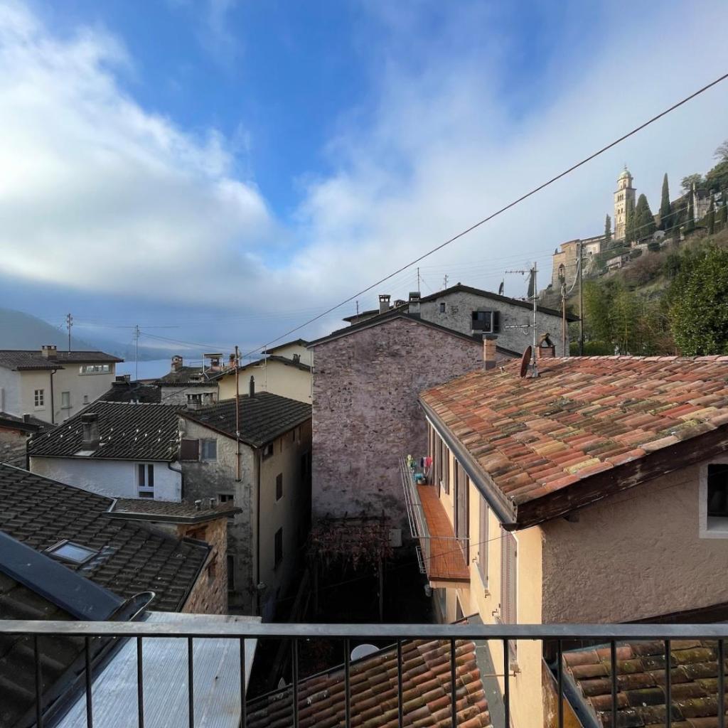 Image 0 - A Jump Into Morcote