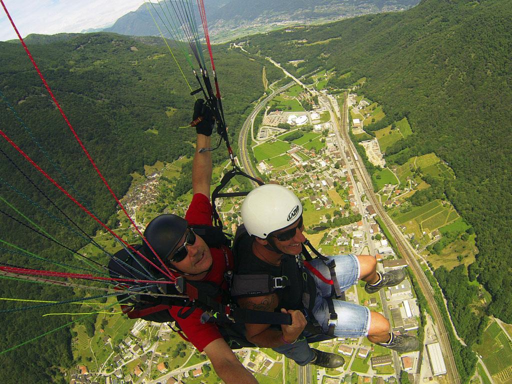 Image 1 - Fly & smile, tandem paraglider flights in Ticino
