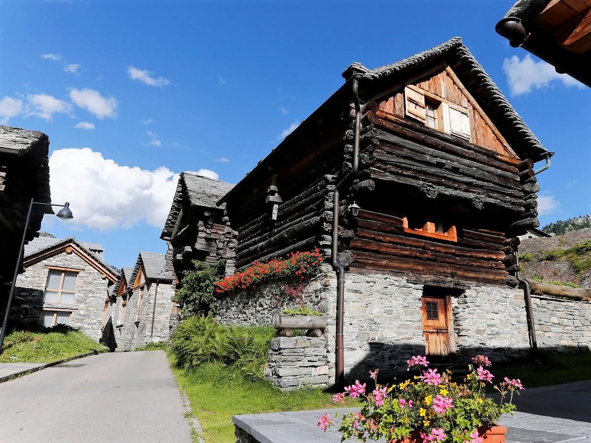 Image 7 - Bosco Gurin - été