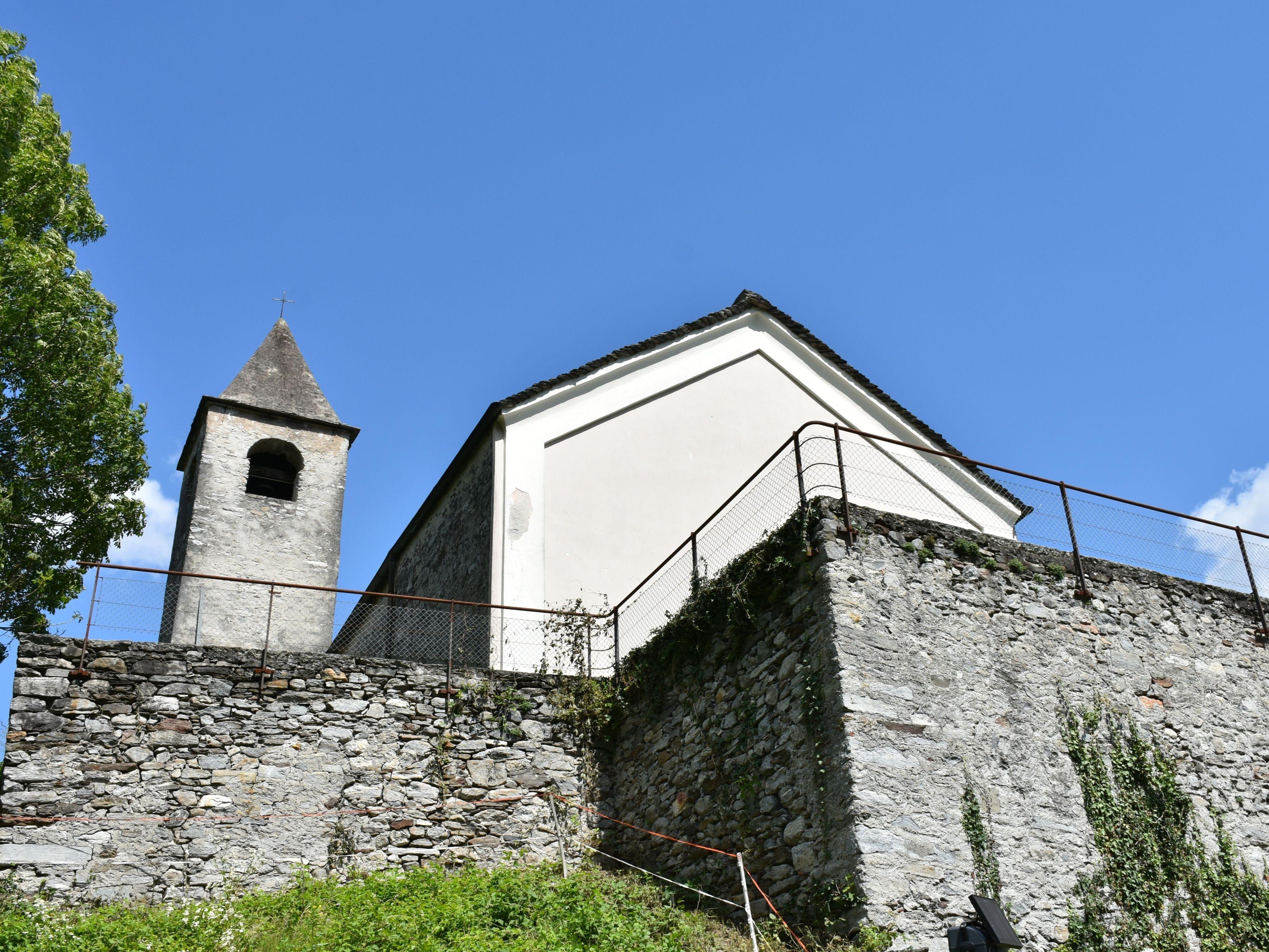 Image 3 - Église de SS. Carpoforo e Maurizio