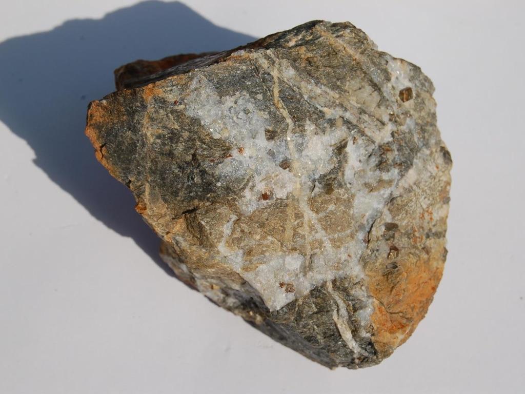 Image 7 - Sessa Goldmine