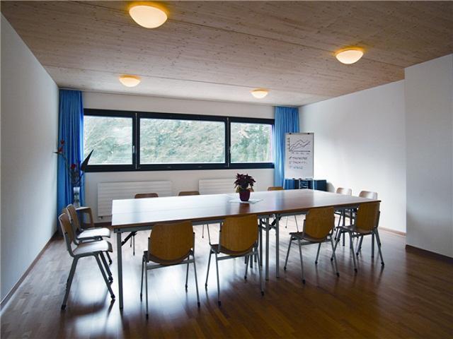 Image 5 - 