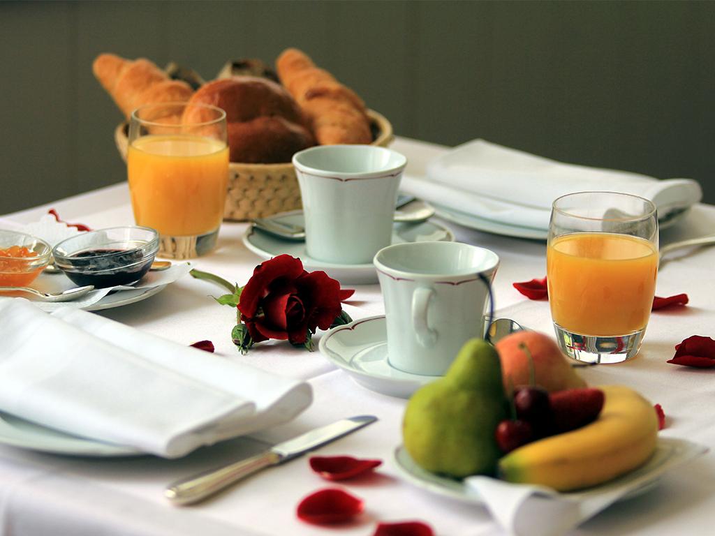 Image 1 - Piccolo Hotel 