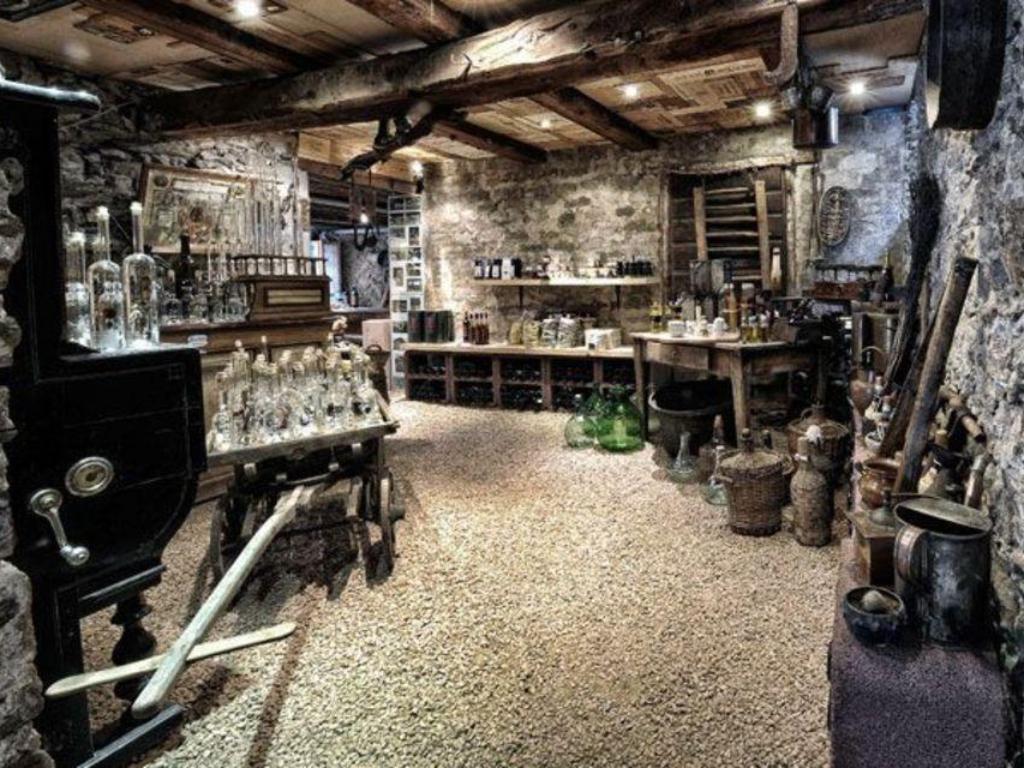 Image 0 - Degustazione di vini e prodotti locali in una cantina stile 1600