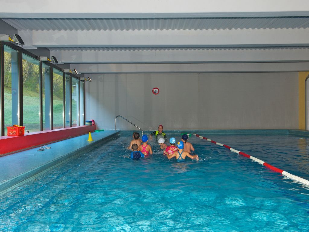 Image 0 - Piscina Comunale Ambrì