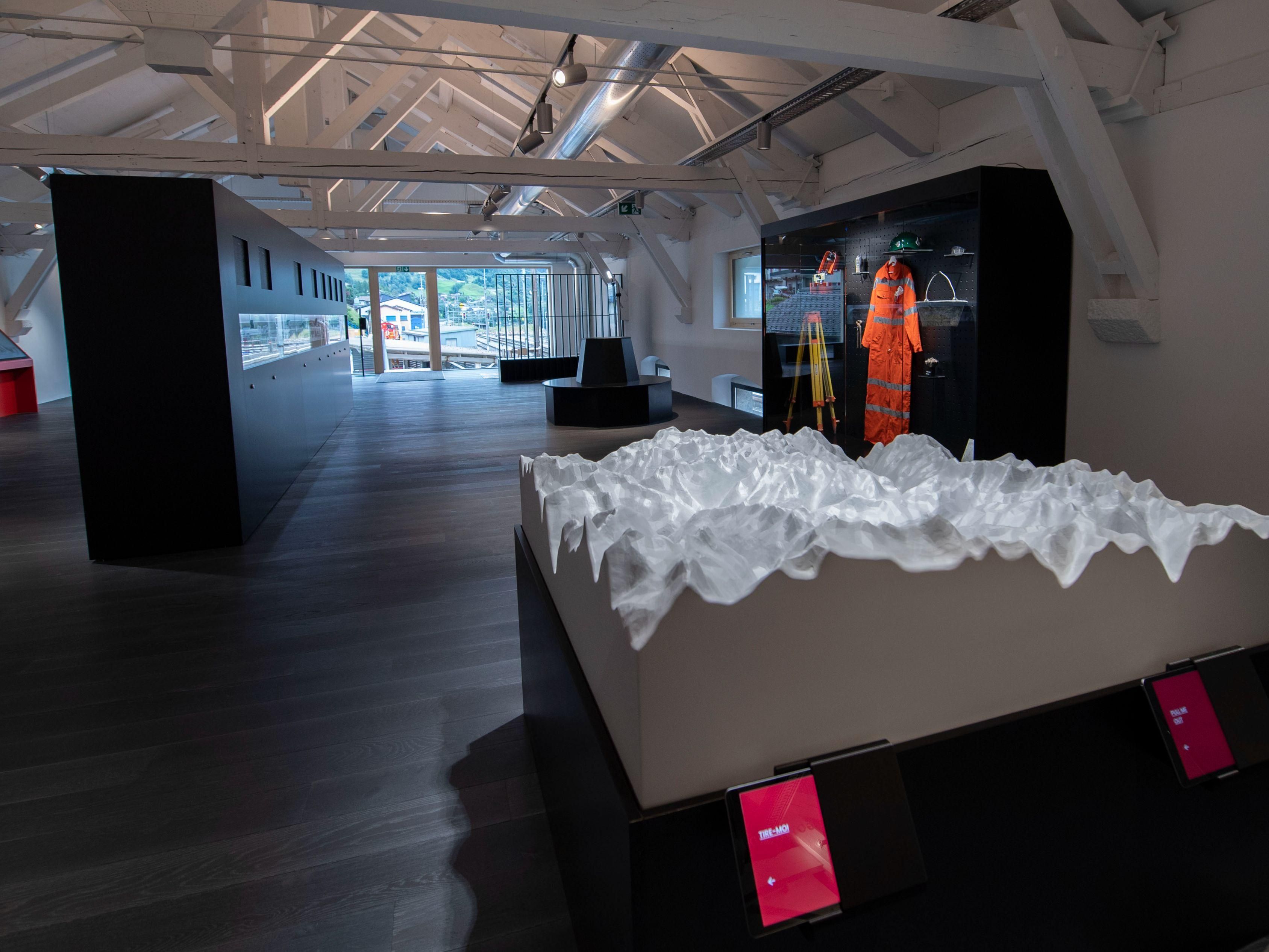 Image 8 - Infocentro USTRA Airolo