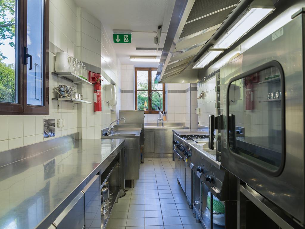 Image 4 - Camping Riposo - Herberge 